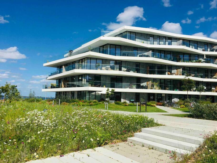 Bo Med Stil Og Udsigt Til Aarhus Lystbadehavn Apartment Ngoại thất bức ảnh