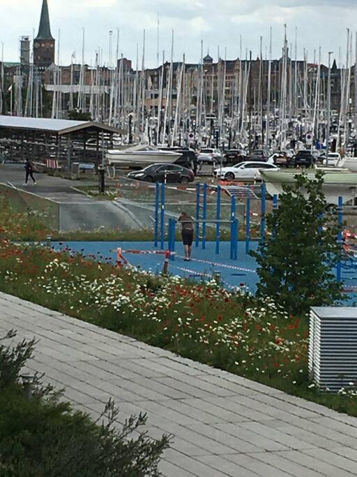 Bo Med Stil Og Udsigt Til Aarhus Lystbadehavn Apartment Ngoại thất bức ảnh